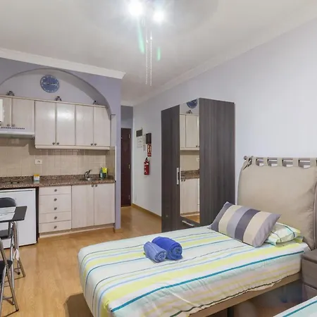 Estudio En Canteras Ii 아파트 *